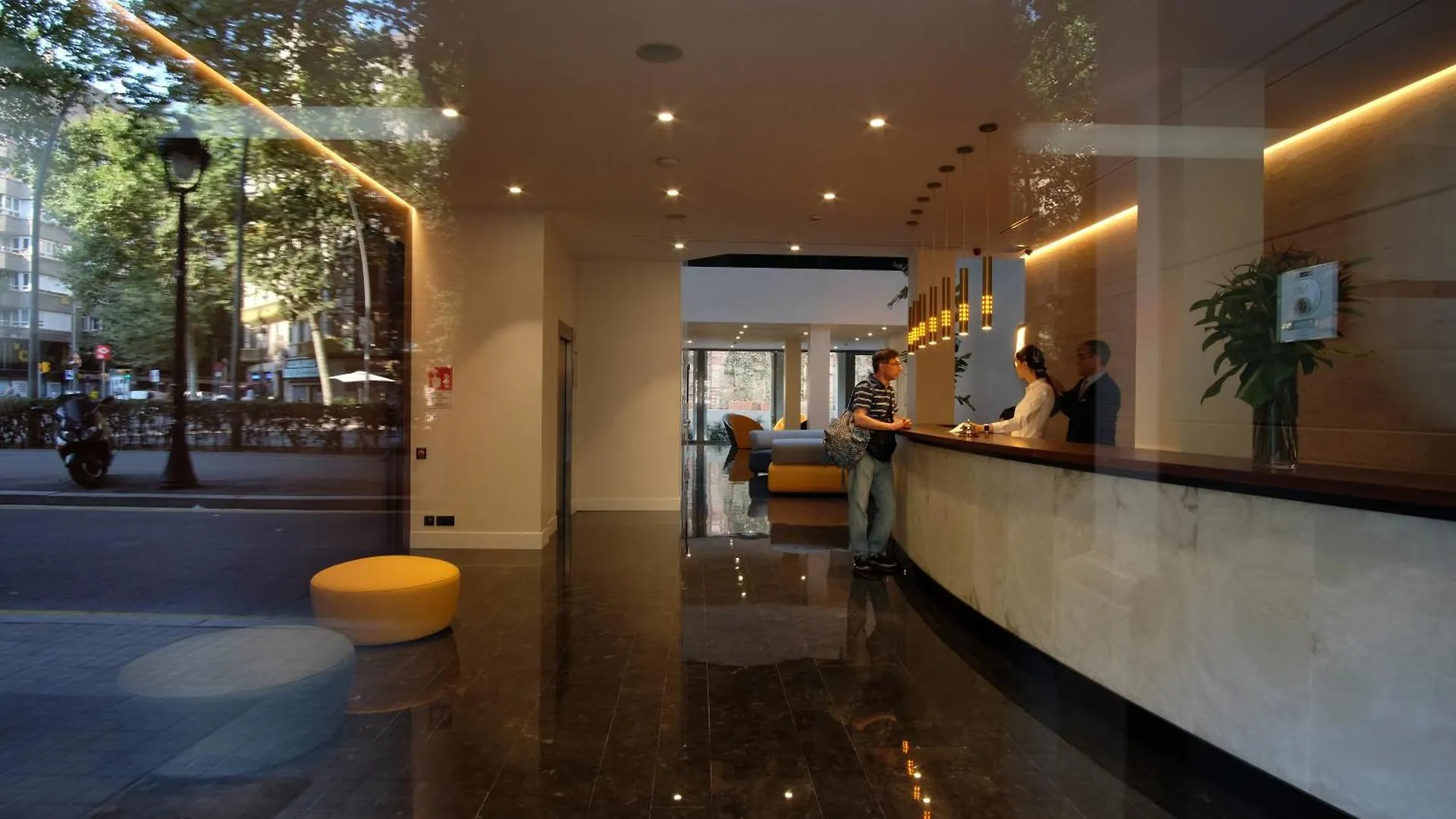 Hotel Chi