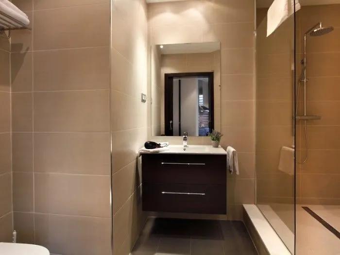 Hotel Chi