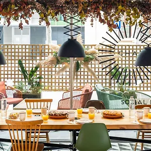 Hotel Ibis Plaza Glòries 22@, Barcelona